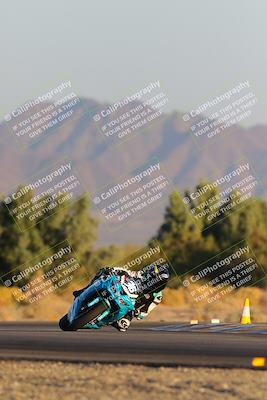 media/Nov-19-2023-CVMA (Sun) [[1f3d1b7ccb]]/Race 18 Supersport Middleweight/